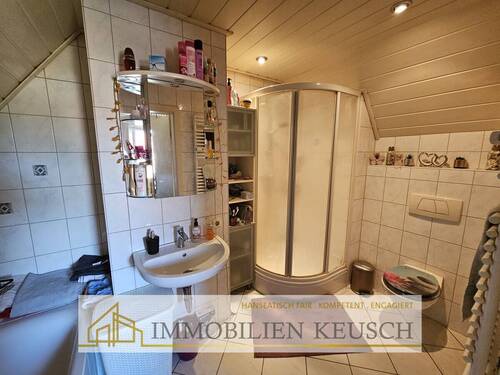 Dusch- und Wannenbad OG - 