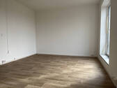 Wohnzimmer - Etagenwohnung mit 56,70 m&sup2; in Halle (Saale) zur Miete