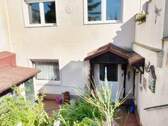Terrasse, Schuppen und Eingang von Hinten ins Kell - 