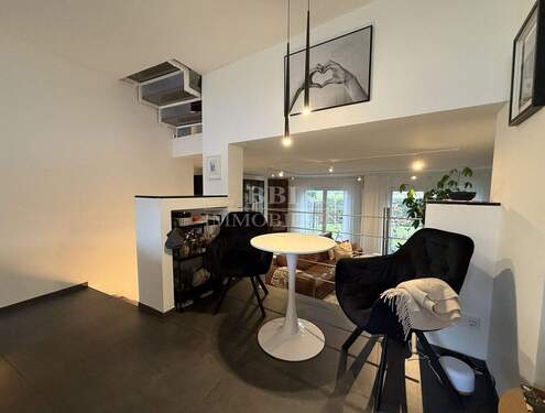 ...mit kleiner Sitzecke - 