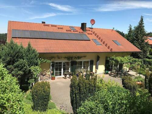 Hausansicht.jpg - 5 Zimmer Mehrfamilienhaus, Wohnhaus in Wartenberg