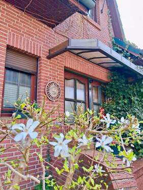 die Magnolie blüht... - Einfamilienhaus zum Kaufen in Hamburg