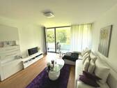 Wohnzimmer - 2 Zimmer Etagenwohnung zum Kaufen in Bonn