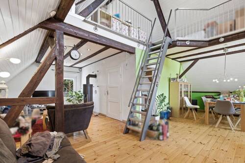 Wohnbereich und Galerie - 7 Zimmer Einfamilienhaus zum Kaufen in Eggenstein-Leopoldshafen / Eggenstein
