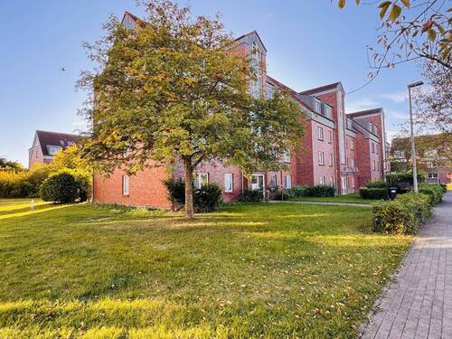 Mehrfamilienhaus - Sehr schöne Eigentumswohnung mit Loggia in Wismar zu verkaufen!