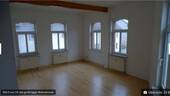 Beispiel Wohnzimmer - 1 Zimmer Mehrfamilienhaus, Wohnhaus zum Kaufen in Freienorla