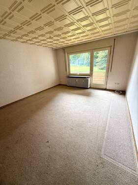 Wohnzimmer - 2 Zimmer Etagenwohnung zum Kaufen in Bad Sachsa