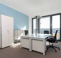 Voll ausgestatteter privater Büroraum für Sie und Ihr Team in Regus Brandenburg Airport - Schönefeld