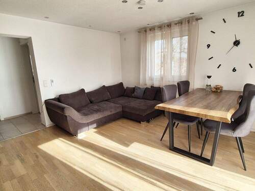 Wohn- und Esszimmer - 3 Zimmer Etagenwohnung zum Kaufen in Ehingen (Donau)