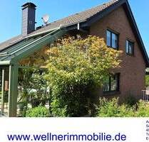 IN FAMILIENFREUNDLICHER, ZENTRUMSNAHER LAGE! Solides Wohnhaus mit Einliegerwohnung und Doppelgarage in Bad Essen