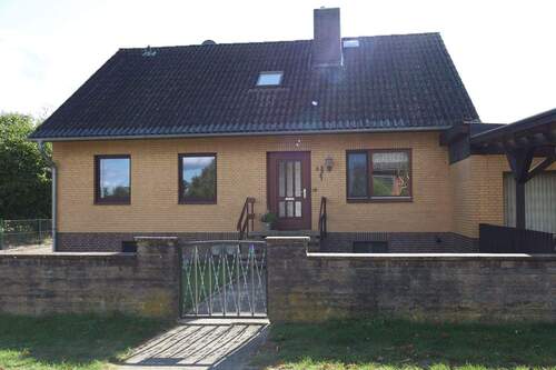 Einfamilienhaus in Gusborn - 6 Zimmer Einfamilienhaus zum Kaufen in Gusborn