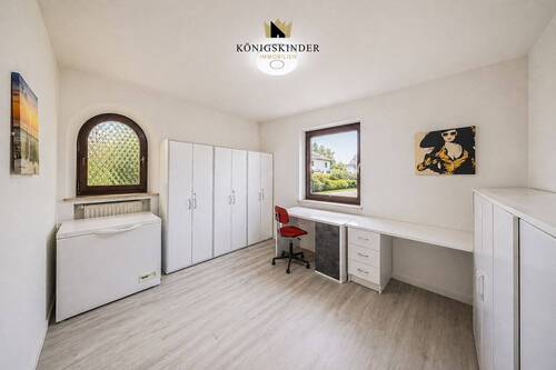 Arbeits oder Kinderzimmer - 