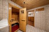 Eigener Wellnessbereich mit Sauna im Untergeschoss - 