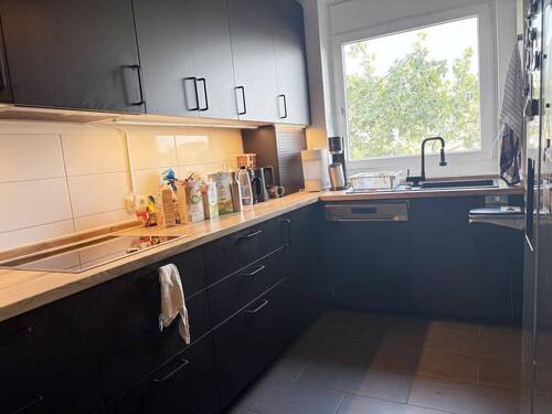 Küche (EBK gegen Abstand) - 