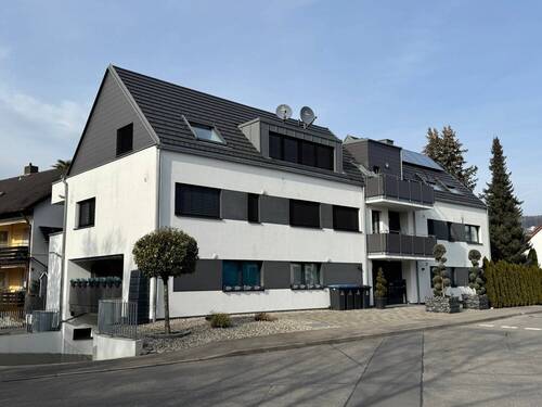 Frontansicht - 5 Zimmer Etagenwohnung zum Kaufen in Markdorf