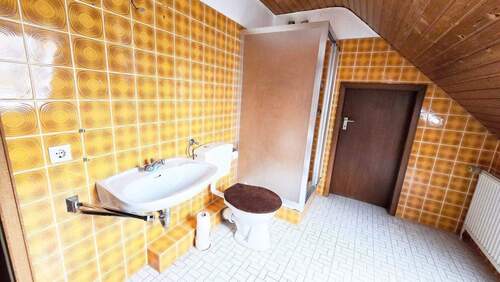 19_Badezimmer Obergeschoss.jpg - 