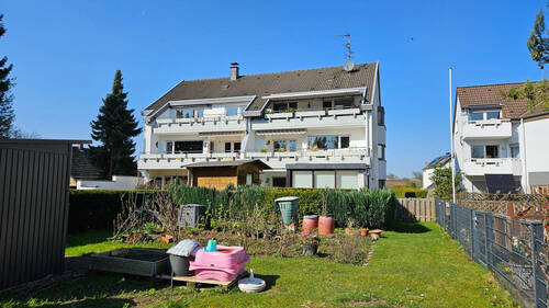 Rückansicht halb rechts - 2 Zimmer Etagenwohnung in Burscheid