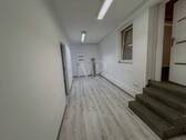 Flur hinterer Bereich - 4 Zimmer Büro in Velbert