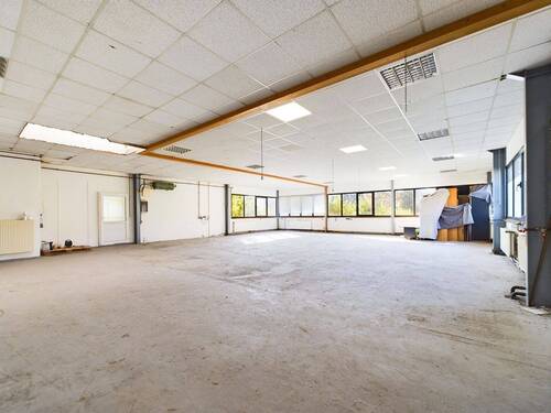 Halle/Produktion - Mehrfamilienhaus, Wohnhaus mit 1,83 m² in Herford zum Kaufen