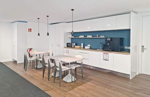 Property Image 6 - 