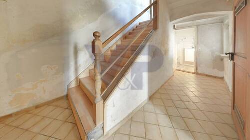 Treppe EG - 7 Zimmer Einfamilienhaus zum Kaufen in Gera