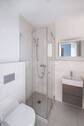 Weiteres Bad mit Dusche - 
