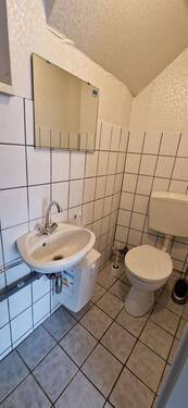 Badezimmer - Gewerbeobjekt (Büro, Produktion, Verkauf) in Schöningen zur Miete