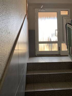 Hauseingang mit Schließanlage - 