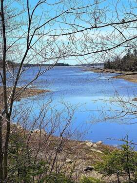direkt angrenzender Meeresarm - Bucht - 