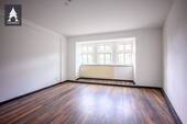 Schlafzimmer - Was für ein Schnitt! - 572,00&nbsp;EUR Kaltmiete, ca.&nbsp; 82,00&nbsp;m&sup2;&nbsp;Wohnfl&auml;che