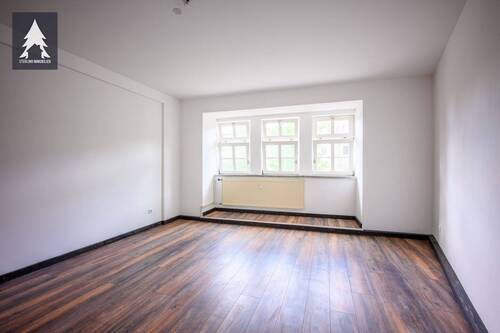 Schlafzimmer - Was für ein Schnitt! - 572,00&nbsp;EUR Kaltmiete, ca.&nbsp; 82,00&nbsp;m&sup2;&nbsp;Wohnfl&auml;che