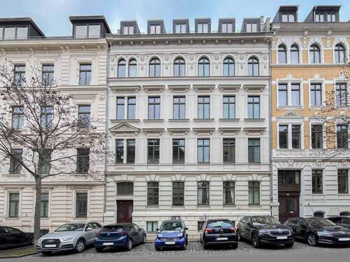 Vorderseite - Charmante Altbauwohnung mit Stuck, Balkon & Wintergarten - Ihr neues Zuhause mit Charakter!