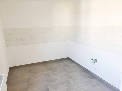 Küchen neu renoviert inkl Fliesenspiegel - 