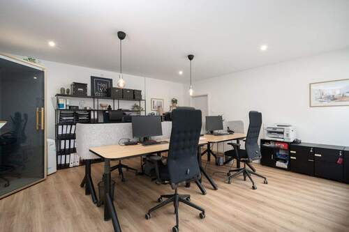 Büro - 4 Zimmer Mehrfamilienhaus, Wohnhaus zum Kaufen in Wasserburg am Inn