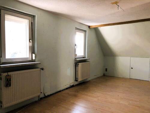 Dachgeschoss teilweise ausgebaut - 