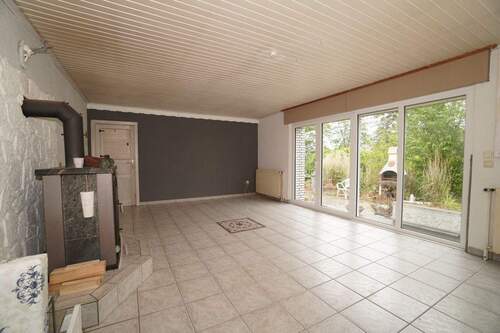 Wohn-Esszimmer EG mit Terrasse - 