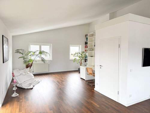 Großes Studio im DG - 