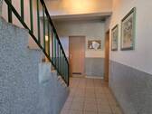 Hausflur - 1 Zimmer Mehrfamilienhaus, Wohnhaus zum Kaufen in Wurzbach