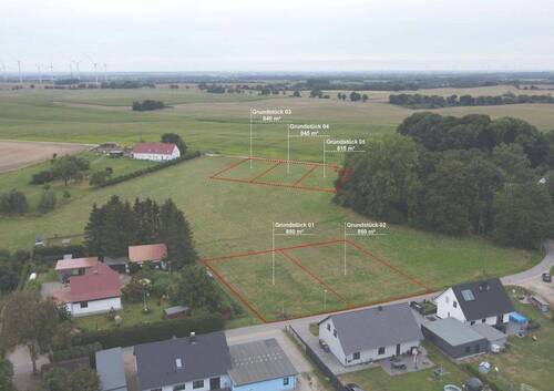 Grundstücke 1 und 2 - 5 Bauplätze in Pustohl (Satow) zu verkaufen - idyllisch, familiär, gut gelegen