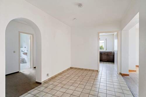 Diele - Etagenwohnung mit 96,50 m² in Hofheim am Taunus zum Kaufen