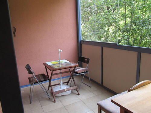 Balkon/Wintergarten - 2 Zimmer Etagenwohnung zum Kaufen in München