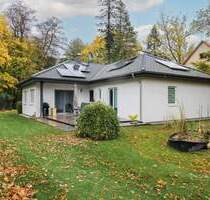 Neuwertiges Haus mit Einliegerwohnung, großem Garten, Carport und Solarpanels in Dahlewitz - Blankenfelde-Mahlow