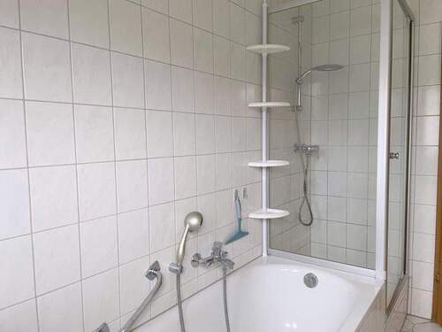 Badezimmer Ansicht 2 - 