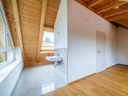 Studio mit Bad im DG - 