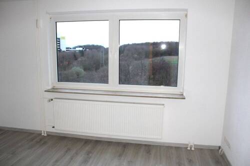 Wohnzimmer - Etagenwohnung mit 55,10 m&sup2; in Schwalbach zum Kaufen