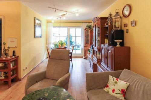 Wohnzimmer - Etagenwohnung mit 79,90 m² in Leipzig zum Kaufen
