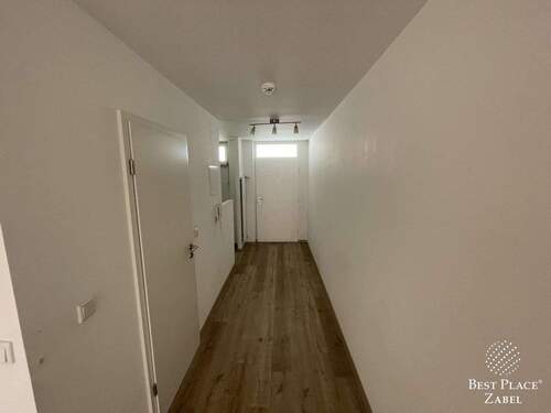 Flur - Etagenwohnung mit 32,00 m&sup2; in München zum Kaufen