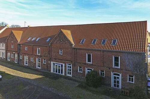 Gewerbegebäude linker Flügel - 