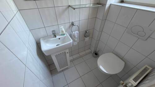 Gäste-WC - 4 Zimmer Reihenmittelhaus in Uetersen