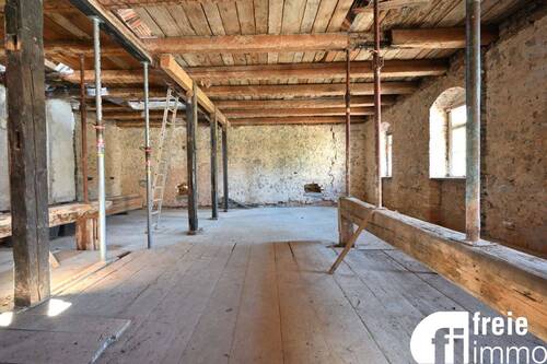 Obergeschoss mit fertiger Geschossdecke - 